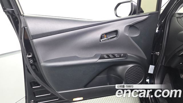 Toyota Prius 2022 — photo 14