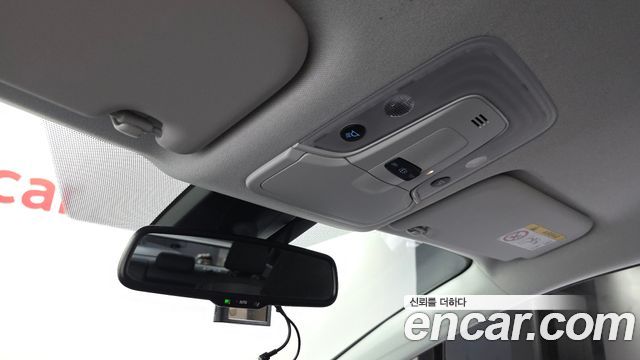 Toyota Prius 2022 — photo 29