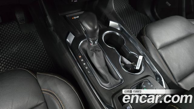 Chevrolet Korea Traverse 2021 — photo 12