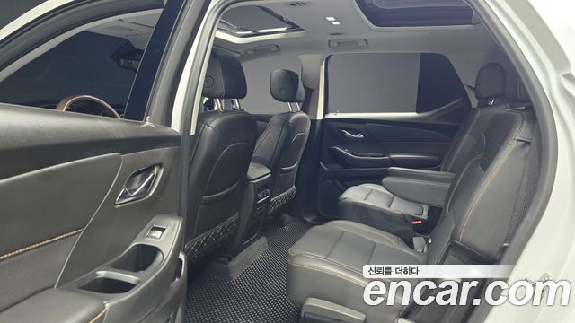 Chevrolet Korea Traverse 2021 — photo 18