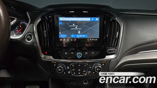 Chevrolet Korea Traverse 2021 — photo 21
