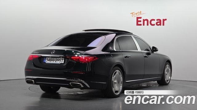 Mercedes-Benz S-Class 2023 — photo 2