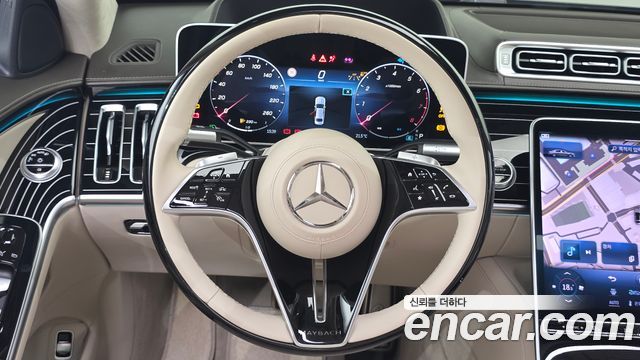 Mercedes-Benz S-Class 2023 — photo 19