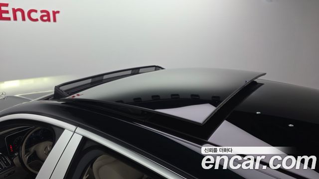 Mercedes-Benz S-Class 2023 — photo 29