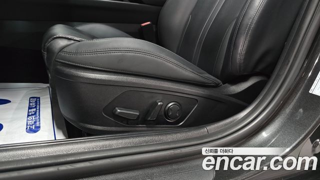 Kia K5 2020 — photo 40