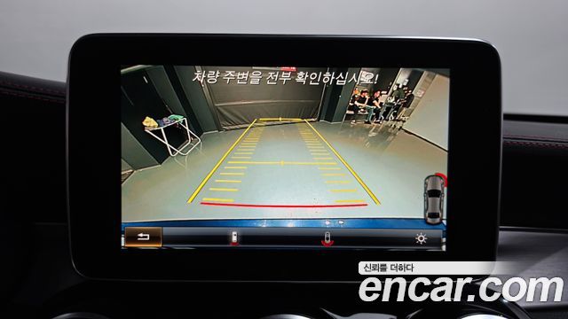 Mercedes-Benz C-Class 2018 — photo 20