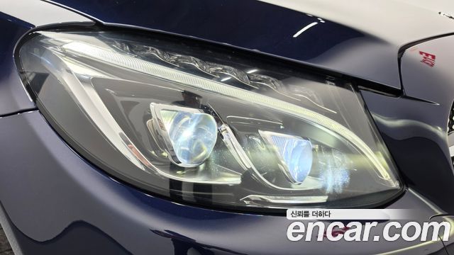 Mercedes-Benz C-Class 2018 — photo 8
