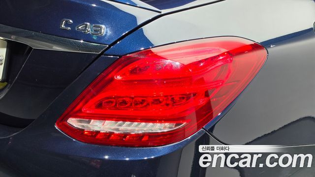 Mercedes-Benz C-Class 2018 — photo 9