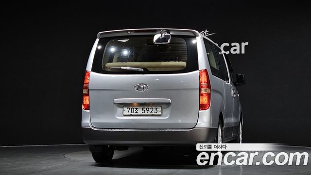 Hyundai Starex 2009 — photo 4