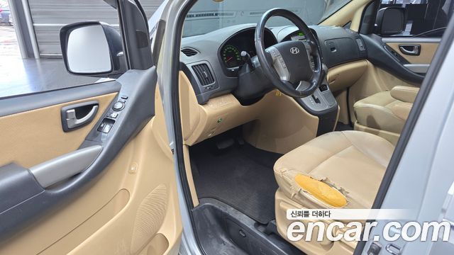 Hyundai Starex 2009 — photo 10