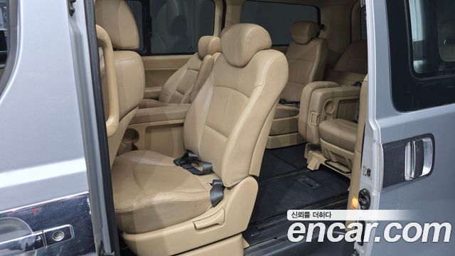 Hyundai Starex 2009 — photo 12