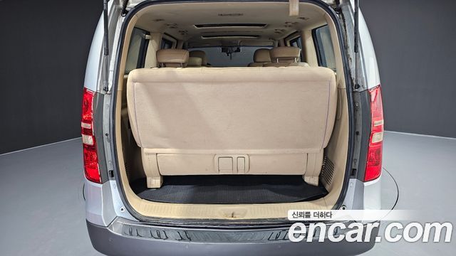 Hyundai Starex 2009 — photo 20