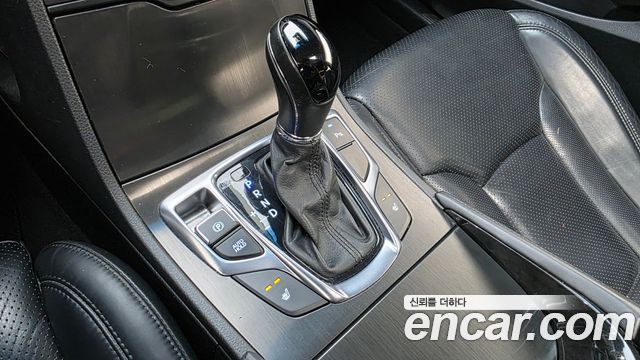 Hyundai Grandeur 2016 — photo 12