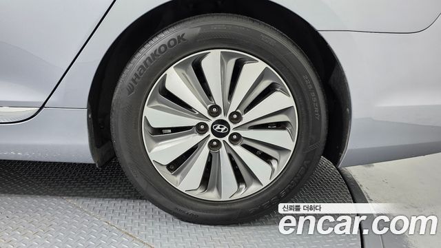 Hyundai Grandeur 2016 — photo 7