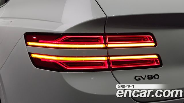 Genesis GV80 2025 — photo 9