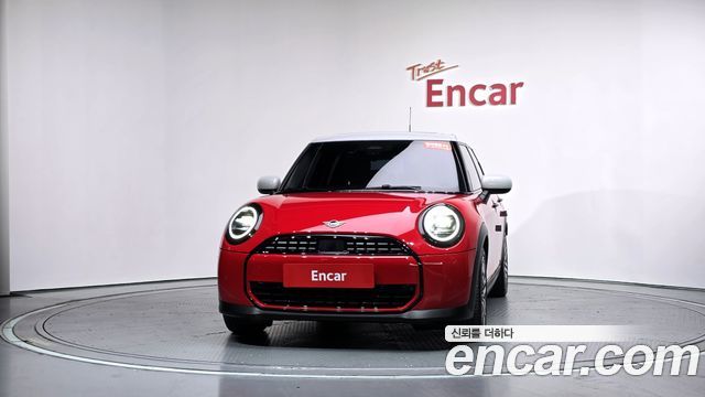 Mini Cooper 2025 — photo 3