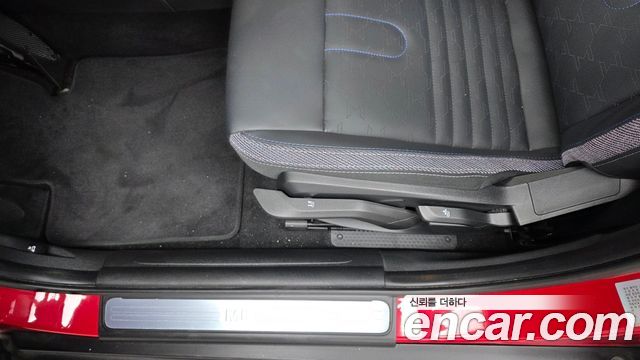 Mini Cooper 2025 — photo 28