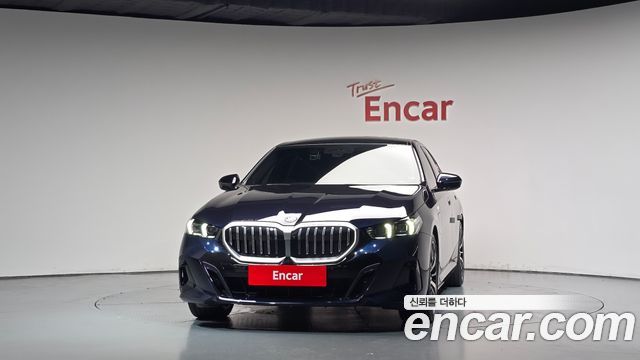 BMW 5-Series 2025 — photo 3