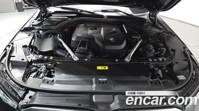 BMW 5-Series 2025 — photo 6