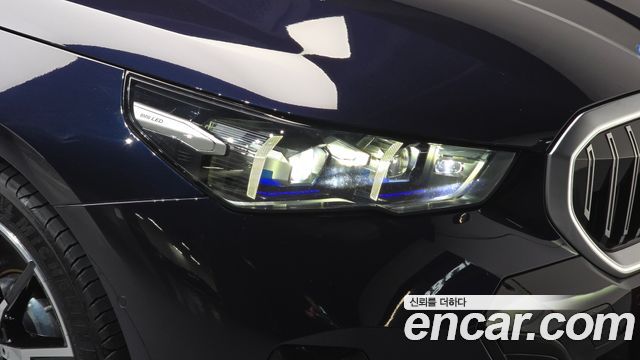 BMW 5-Series 2025 — photo 8