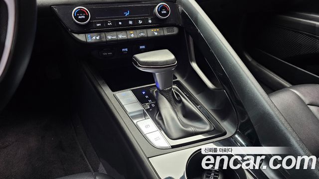 Hyundai AVANTE 2021 — photo 12