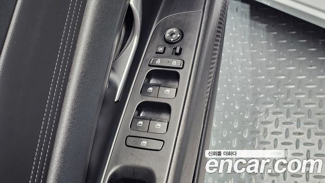 Hyundai AVANTE 2021 — photo 23
