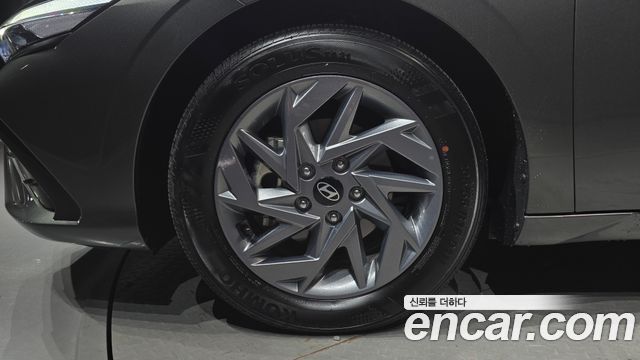 Hyundai AVANTE 2024 — photo 5