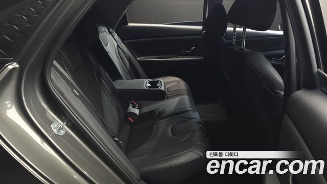 Hyundai AVANTE 2024 — photo 17