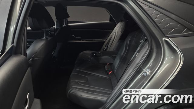Hyundai AVANTE 2024 — photo 18