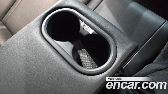Hyundai AVANTE 2024 — photo 28
