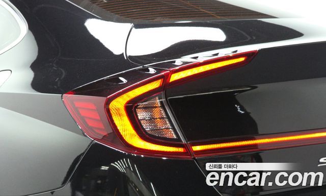 Hyundai Sonata 2022 — photo 9