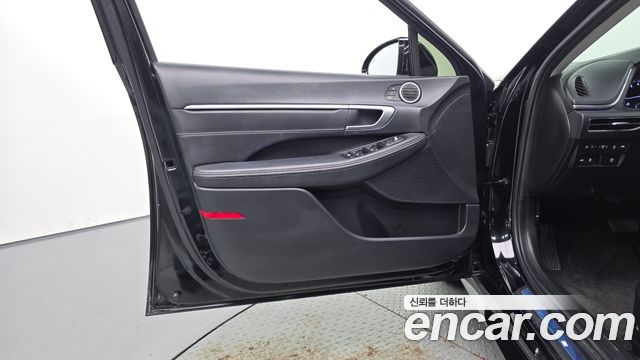 Hyundai Sonata 2022 — photo 14