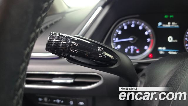Hyundai Sonata 2022 — photo 30