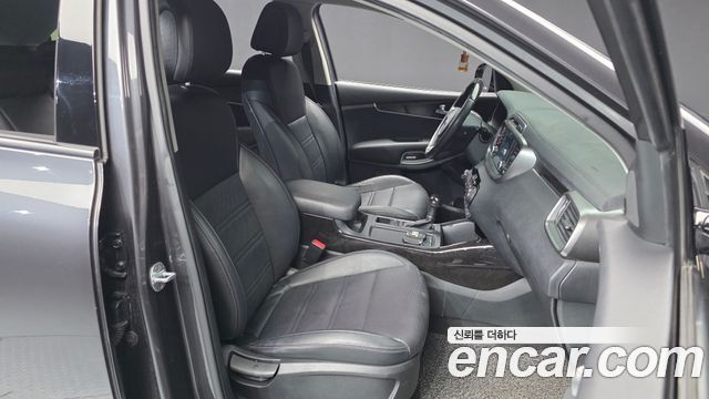 Kia Sorento 2017 — photo 11