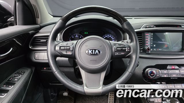 Kia Sorento 2017 — photo 13