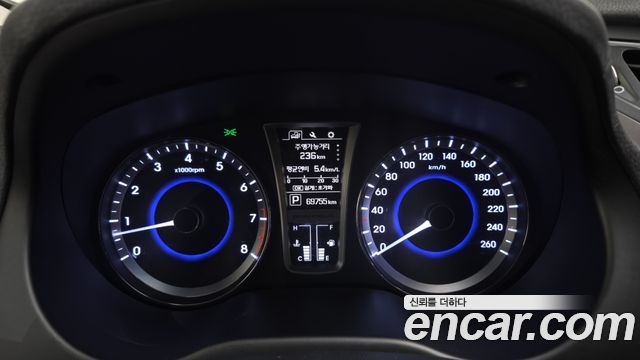Hyundai Grandeur 2015 — photo 8