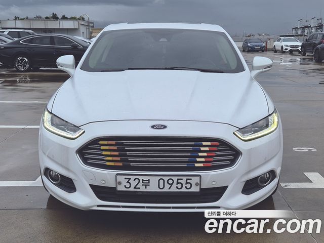 Ford Mondeo 2015 — photo 1