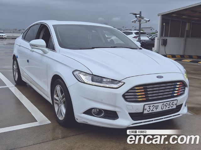 Ford Mondeo 2015 — photo 2