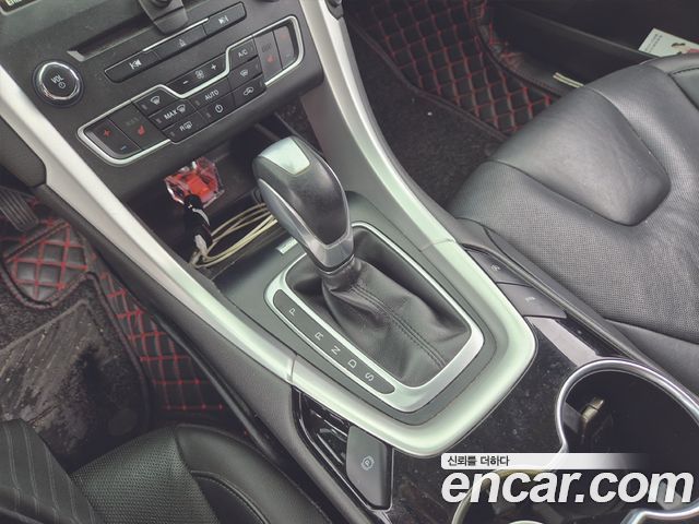 Ford Mondeo 2015 — photo 13