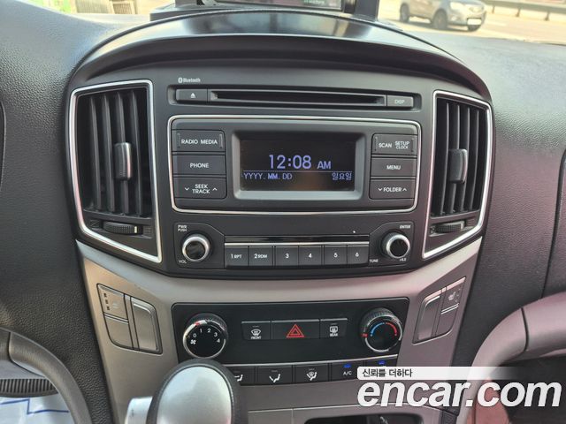 Hyundai Starex 2016 — photo 8