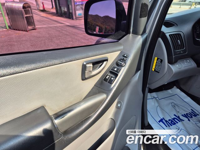 Hyundai Starex 2016 — photo 14