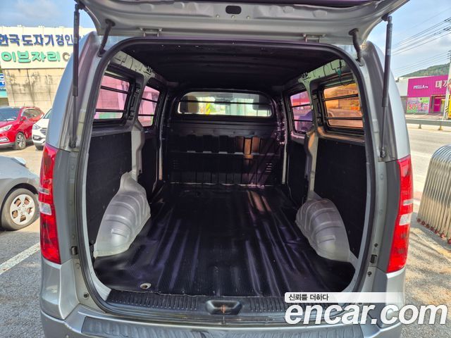 Hyundai Starex 2016 — photo 17