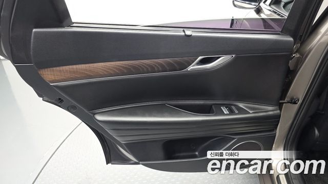 Genesis G80 2021 — photo 15