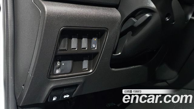 Renault Korea QM6 2023 — photo 25