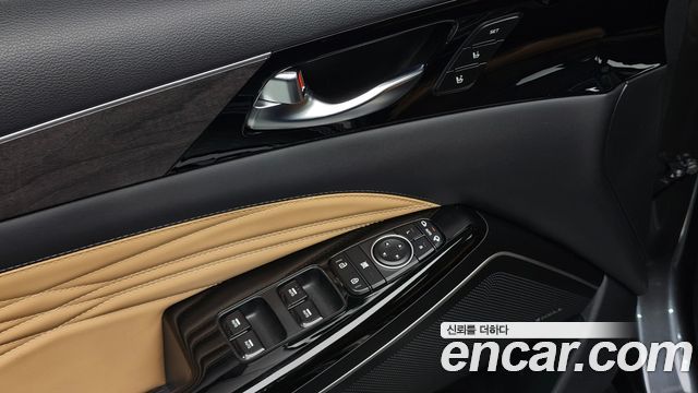 Kia K7 2020 — photo 25