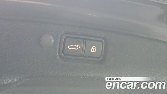 Kia K7 2020 — photo 32