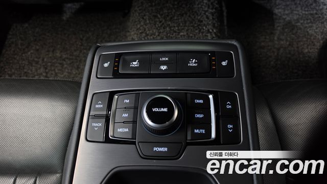 Hyundai Genesis 2016 — photo 18