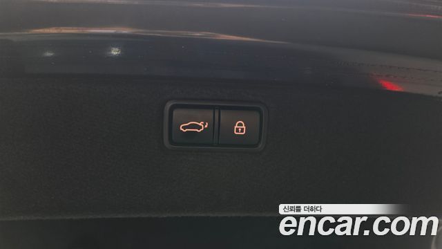 Hyundai Genesis 2016 — photo 26