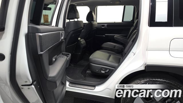 Hyundai Santafe 2024 — photo 16