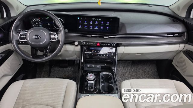 Kia Canival 2021 — photo 10